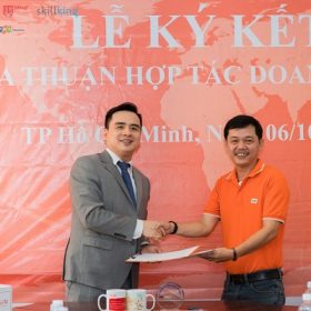 Lễ ký kết hợp tác doanh nghiệp giữa YourTV và Viện đào tạo Quốc Tế FPT