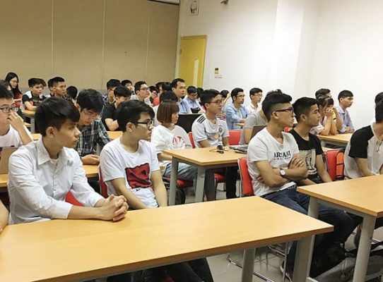 FPT-APTECH-talkshow-xay-dung-phan-mem-trong-linh-vuc-ngan-hang