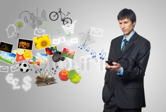 FPT-APTECH-thoi-quen-su-dung-di-dong-dang-thay-doi