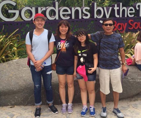 FPT-APTECH-la-con-gai-phai-manh-me-bo-het-tat-ca-de-den-voi-lap-trinh