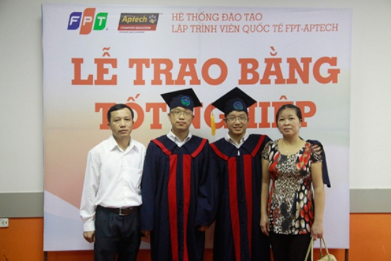 FPT-APTECH-moi-tuan-mot-nhan-vat-giac-mo-lap-trinh-tu-can-phong-chi-5m