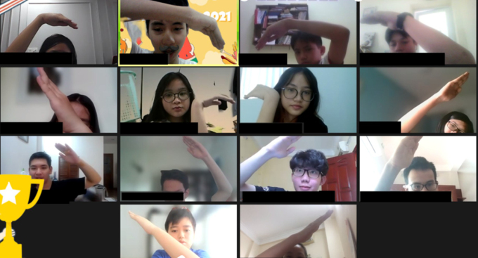 Một buổi học lập trình online trong khuôn khổ trại hè GART Camp do nhóm học sinh trường THPT chuyên Hà Nội - Amsterdam tổ chức. Ảnh: Ban tổ chức cung cấp