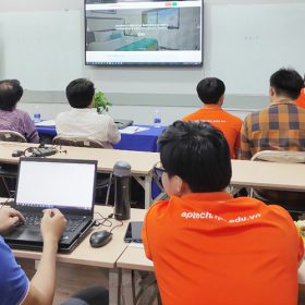 T1.2005.E1 cán bước hành trình cuối sau 2 năm học lập trình tại FPT Aptech