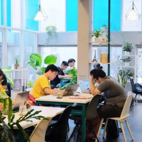 Lương hậu hĩnh khi sống ở TP.HCM, làm cho công ty Singapore, Mỹ