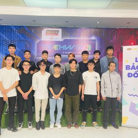 Tập thể T2008M khép lại chặng đường học tập gian nan bằng đồ án kỳ 4