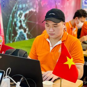 Code Story #14: Nguyễn Tiến Dương – Vừa học song song hai trường, vừa đi làm vẫn “ẵm” giải quốc tế về Lập trình