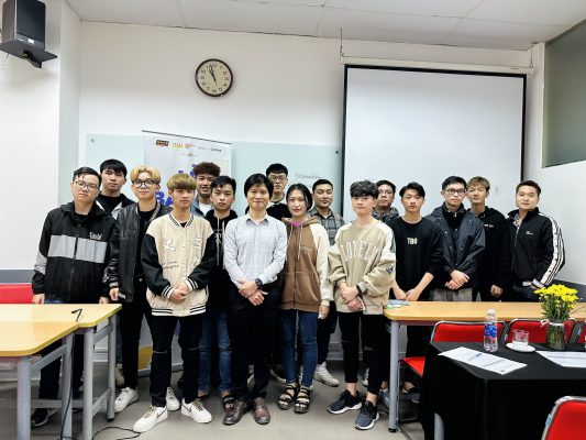 Tập thể T2209A trong lễ bảo vệ đồ án kỳ 1