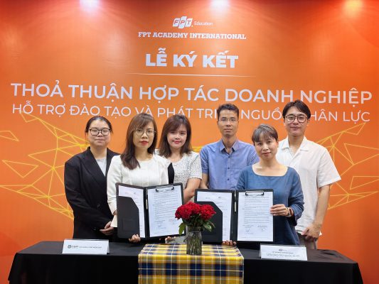 Lễ ký kết hợp tác