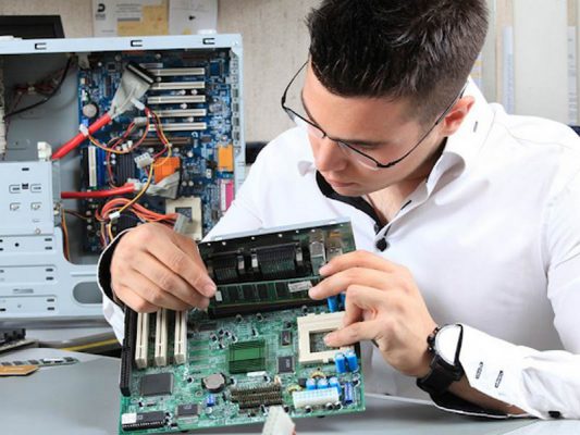 Cơ hội việc làm cho ngành kỹ thuật máy tính 