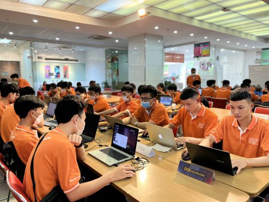 Sinh viên FPT Aptech