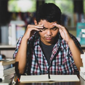 Hướng đi nào cho sinh viên khi chọn sai ngành?