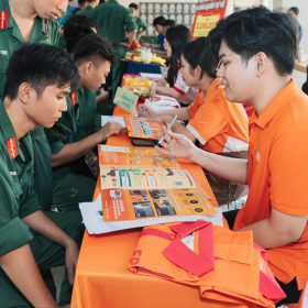 Gần 4.200 chỉ tiêu việc làm được giới thiệu đến bộ đội sắp xuất ngũ