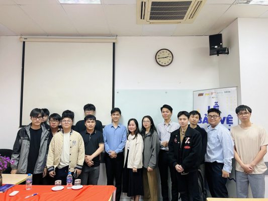 Các thành viên của T2207E