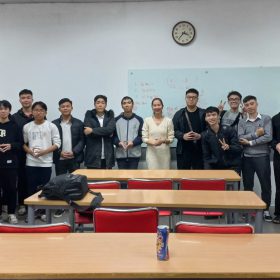 Giờ học doanh nghiệp – Khi thuyết trình không còn là nỗi sợ của sinh viên nhà FPT Aptech
