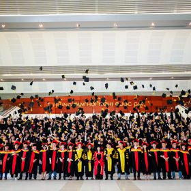 Lễ Tốt Nghiệp 2024: Cảm Xúc Thăng Hoa với Thông Điệp “Being… Hành Trình Tiếp Diễn”