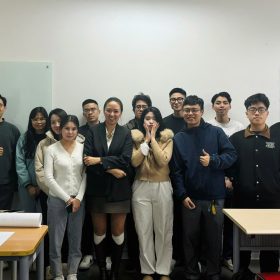 Kỹ năng giao tiếp 1903: Đừng để bản thân “mất điểm” trong công việc và cuộc sống