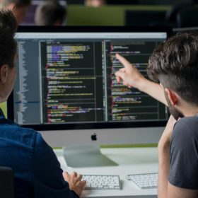 Lập trình đôi – “Bí kíp” học hiệu quả của sinh viên FPT Aptech