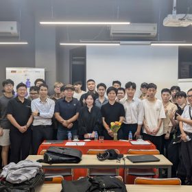 Lớp T2308E vững tin tốt nghiệp với đồ án học kỳ 4