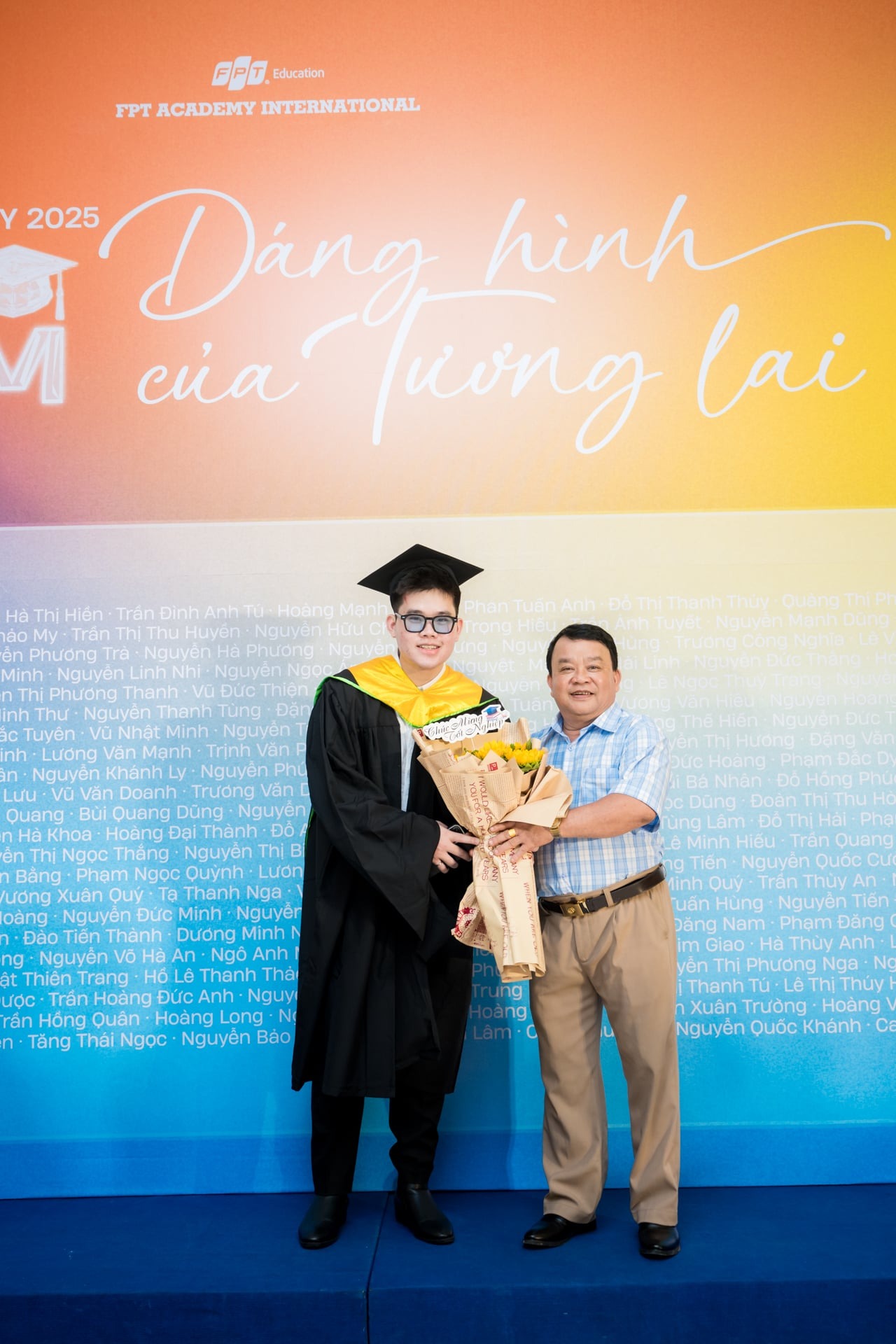 imgi 2 Pham Tan Dung cuu sinh vien fpt aptech 1