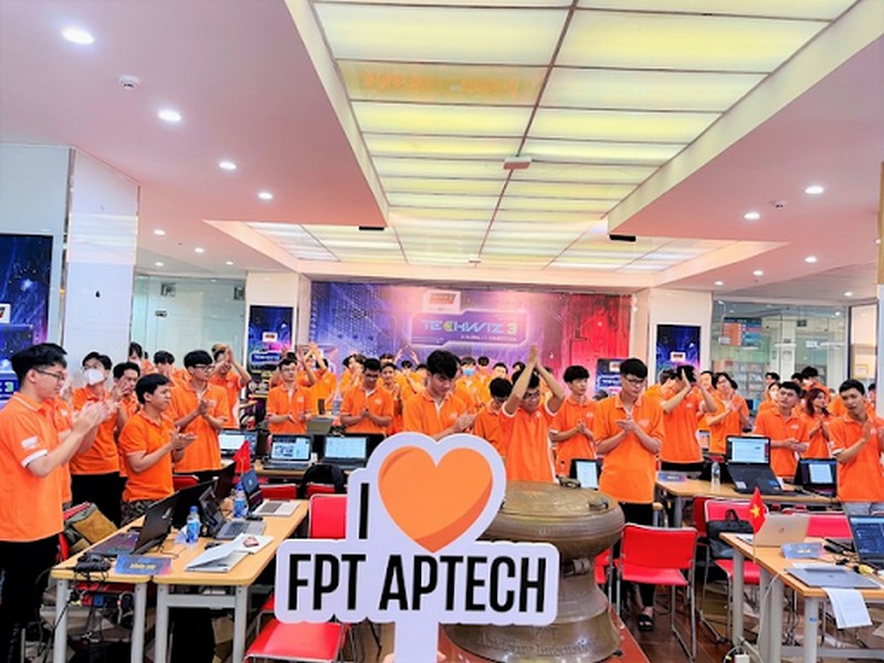 tai sao nen chon hoc khoa lap trinh accp tai fpt aptech