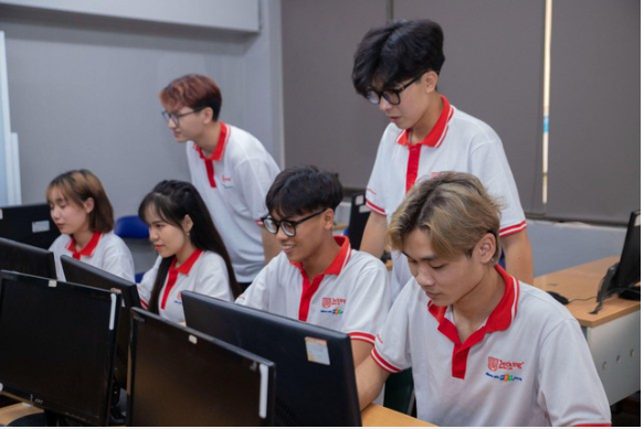 Doanh nghiệp Việt lao đao vì hacker: Cơ hội nào cho GenZ theo học An ninh mạng?