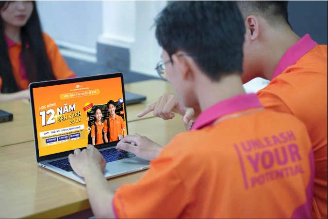 Học bổng '12 năm đèn sách' hướng tới xây dựng tương lai bền vững