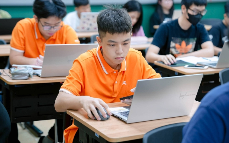 Hiểu các lĩnh vực CNTT giúp bạn lựa chọn lộ trình học tập phù hợp.