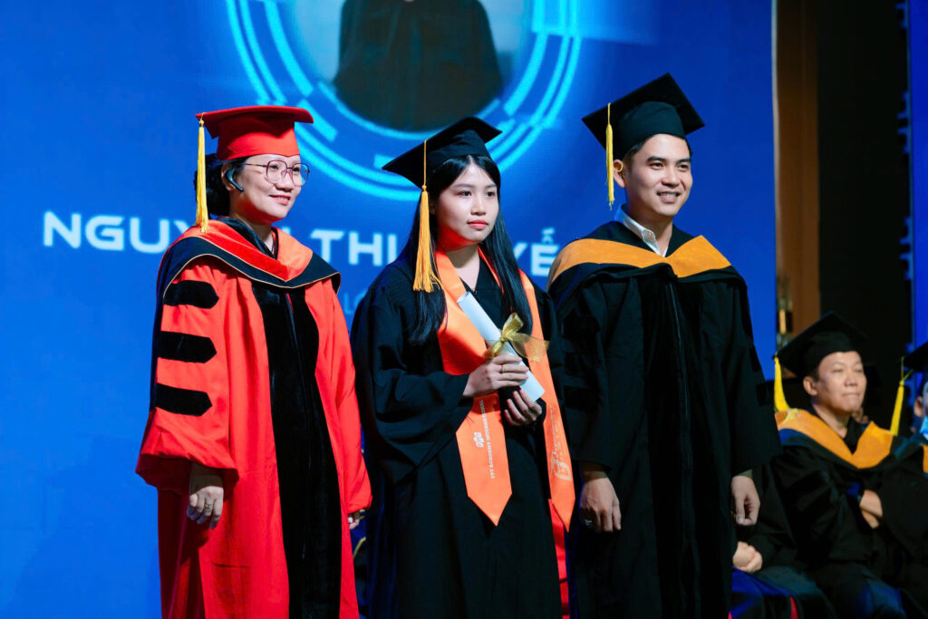 Tân khoa Nguyễn Thị Tuyết Hoa: Dám thay đổi để chạm đến vị trí Leader Team Design