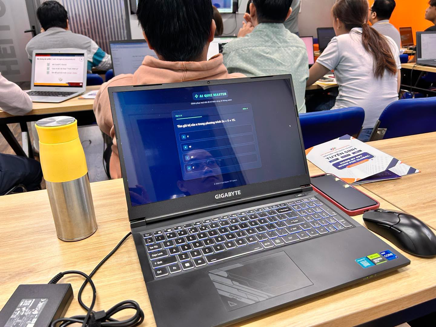 3 giờ tạo Web App AI: Trải nghiệm học lập trình thực chiến tại FPT Aptech