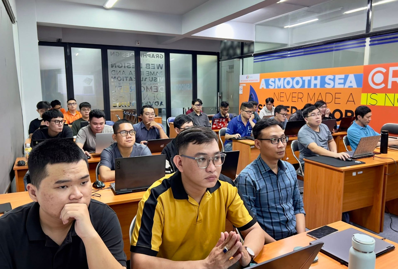 Kiến thức chuyên ngành giúp người học nắm các kênh và phương pháp triển khai Digital Marketing.