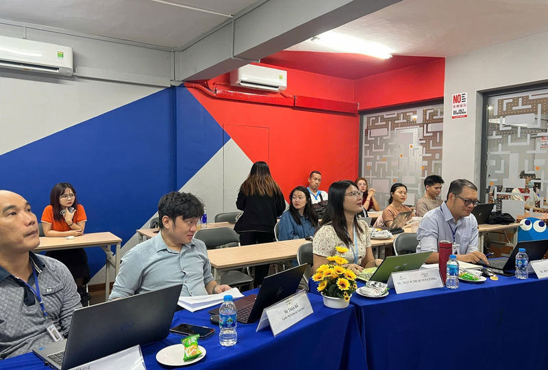 Kỹ sư phần mềm cần kỹ năng lập trình, thiết kế hệ thống, kiểm thử và tư duy kỹ thuật.