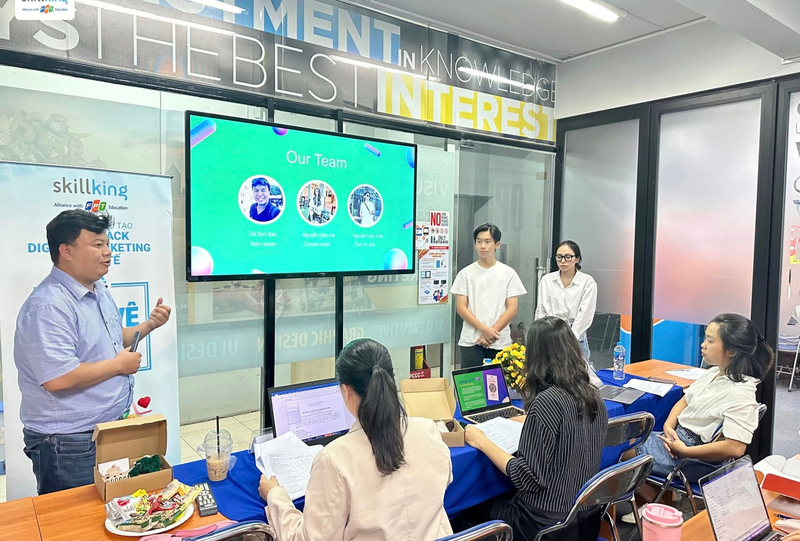 Lộ trình học Digital Marketing giúp người mới từng bước xây dựng kiến thức, kỹ năng và kinh nghiệm thực tế.