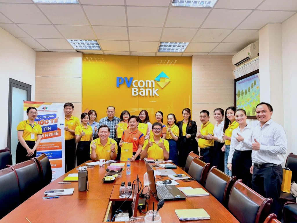 Workshop Upskill 5.0: Khi AI trở thành “trợ thủ” trong thiết kế & truyền thông bán hàng