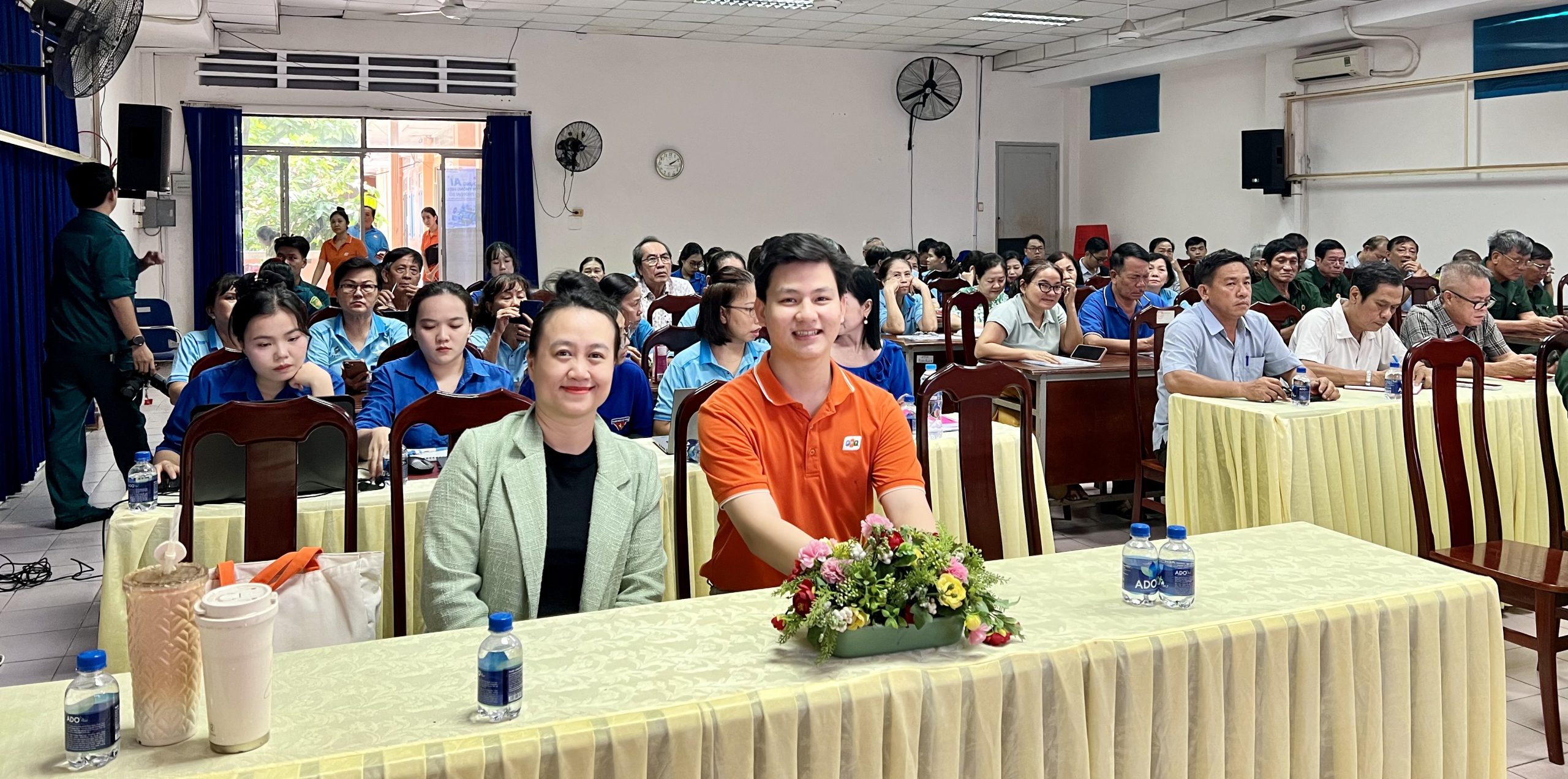 Viện Đào tạo Quốc tế FPT đồng hành cùng phường Tân Hòa Đưa AI đến gần hơn với cộng đồng 6 IMG 5551 scaled