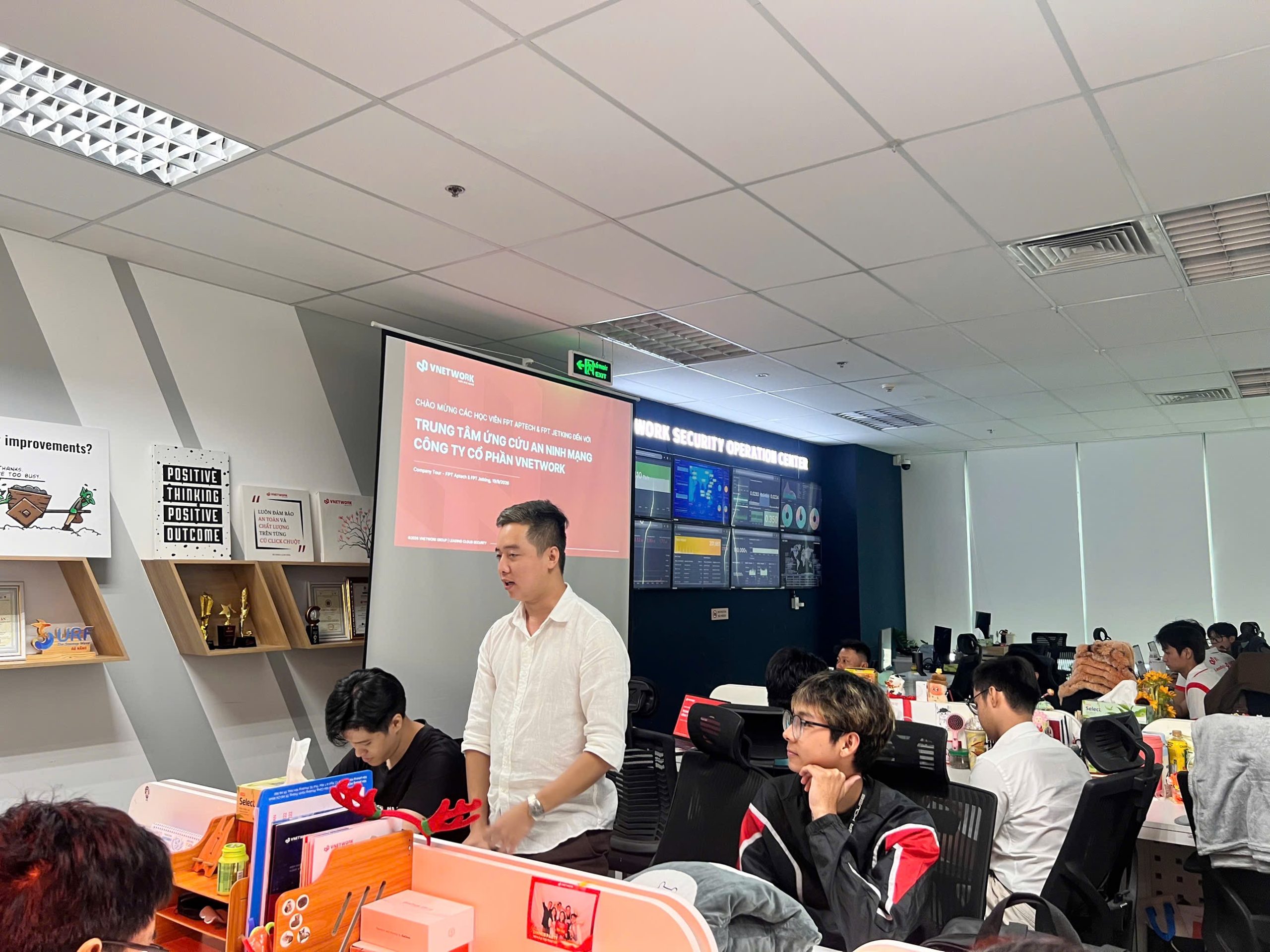 Sinh viên FPT Jetking trải nghiệm thực tế tại VNETWORK, kết nối kiến thức với môi trường doanh nghiệp