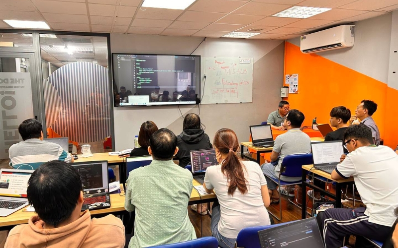 Chương trình học thử miễn phí tại FAI giúp người học trải nghiệm thực tế trước khi chọn lộ trình phù hợp.