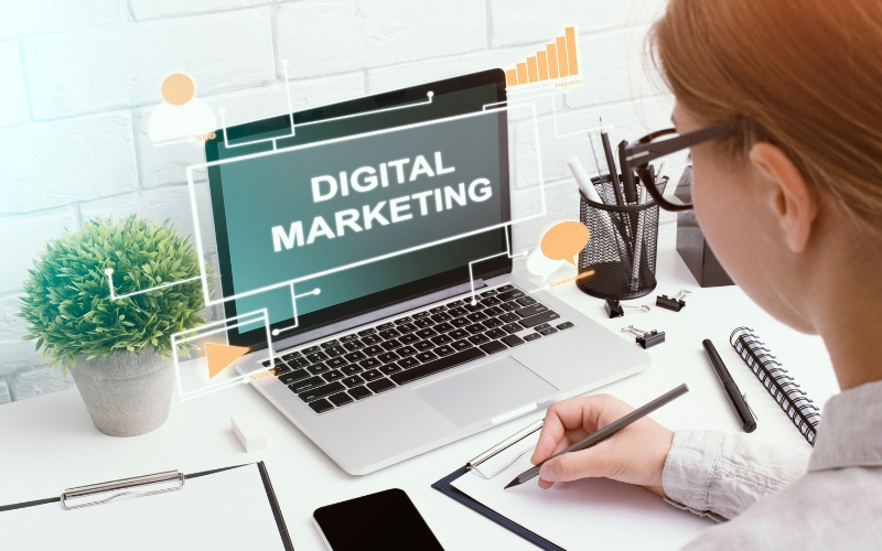 Digital Marketing phù hợp với người yêu công nghệ, dữ liệu và các hoạt động tiếp thị trên nền tảng số.