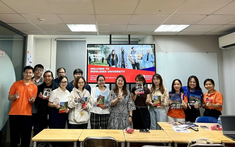 FPT Arena Multimedia tạo cơ hội để học viên kết nối doanh nghiệp và trải nghiệm môi trường ngành sáng tạo.