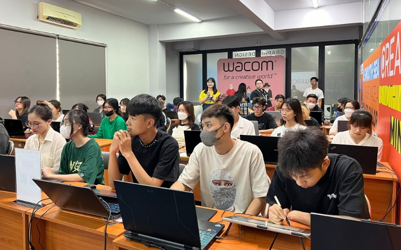 FPT Arena Multimedia xây dựng môi trường học tập phù hợp với đặc thù ngành thiết kế và sáng tạo nội dung số.