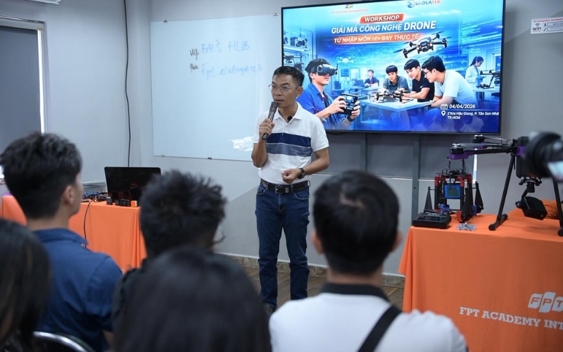 Học kỳ 2 phát triển kỹ năng điều hướng, tự hành và vận hành Drone trong thực tế.