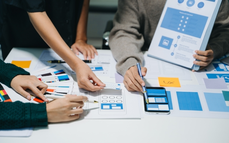 Kế hoạch thiết kế giúp người học triển khai ý tưởng có định hướng, bám sát brief và kiểm soát tiến độ thực hiện.