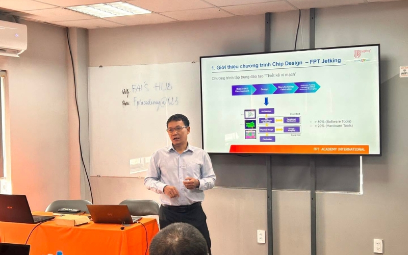 Người học được đào tạo kiến thức điện tử, phần cứng và công nghệ thiết kế chip hiện đại.