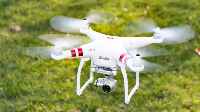 Quy trình hạ cánh và kiểm tra sau chuyến bay giúp Drone luôn an toàn, bền bỉ.