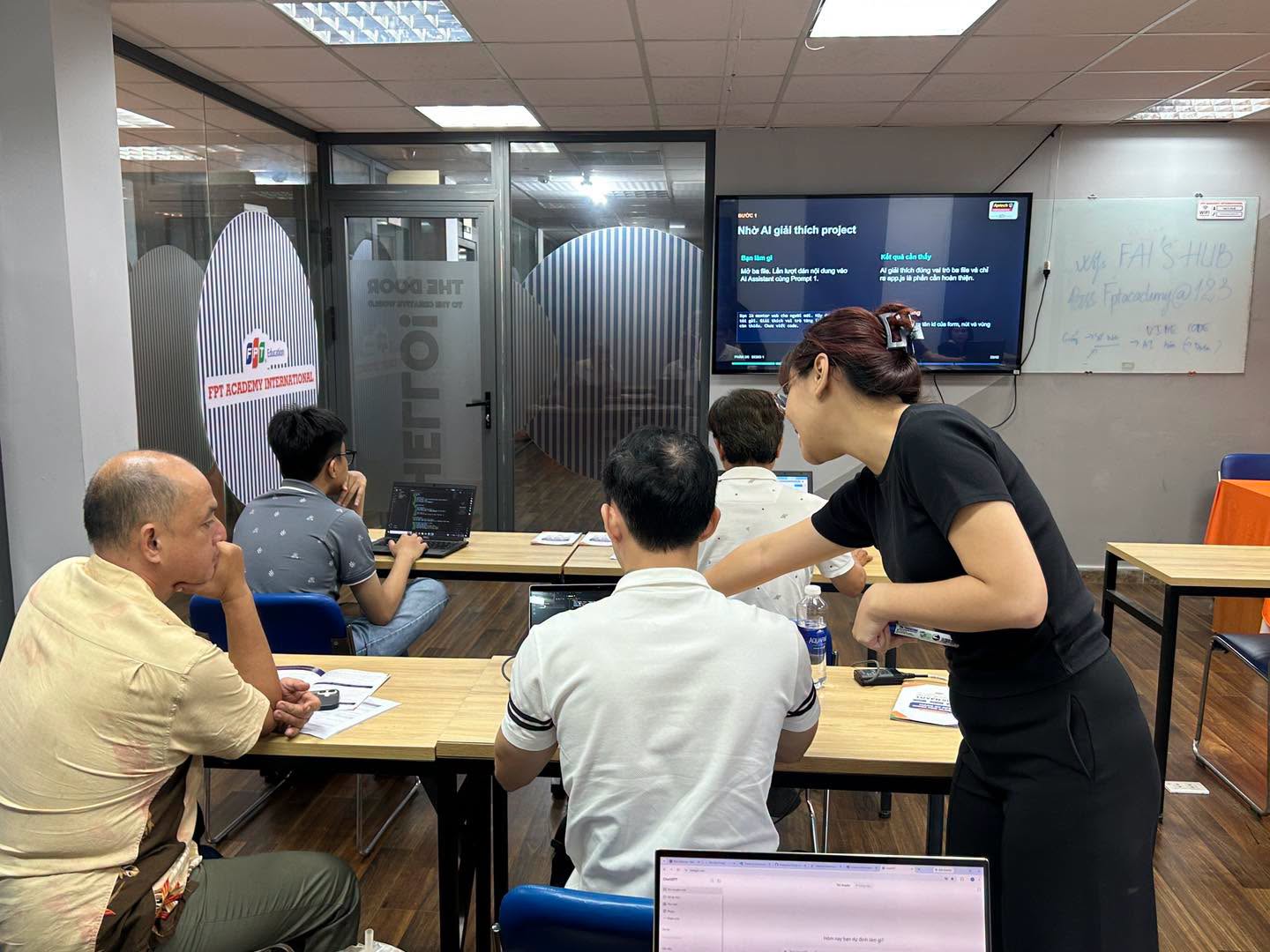 Recap lớp học thử FPT Aptech: Tự tay xây dựng AI-Powered Web App trong 3 giờ