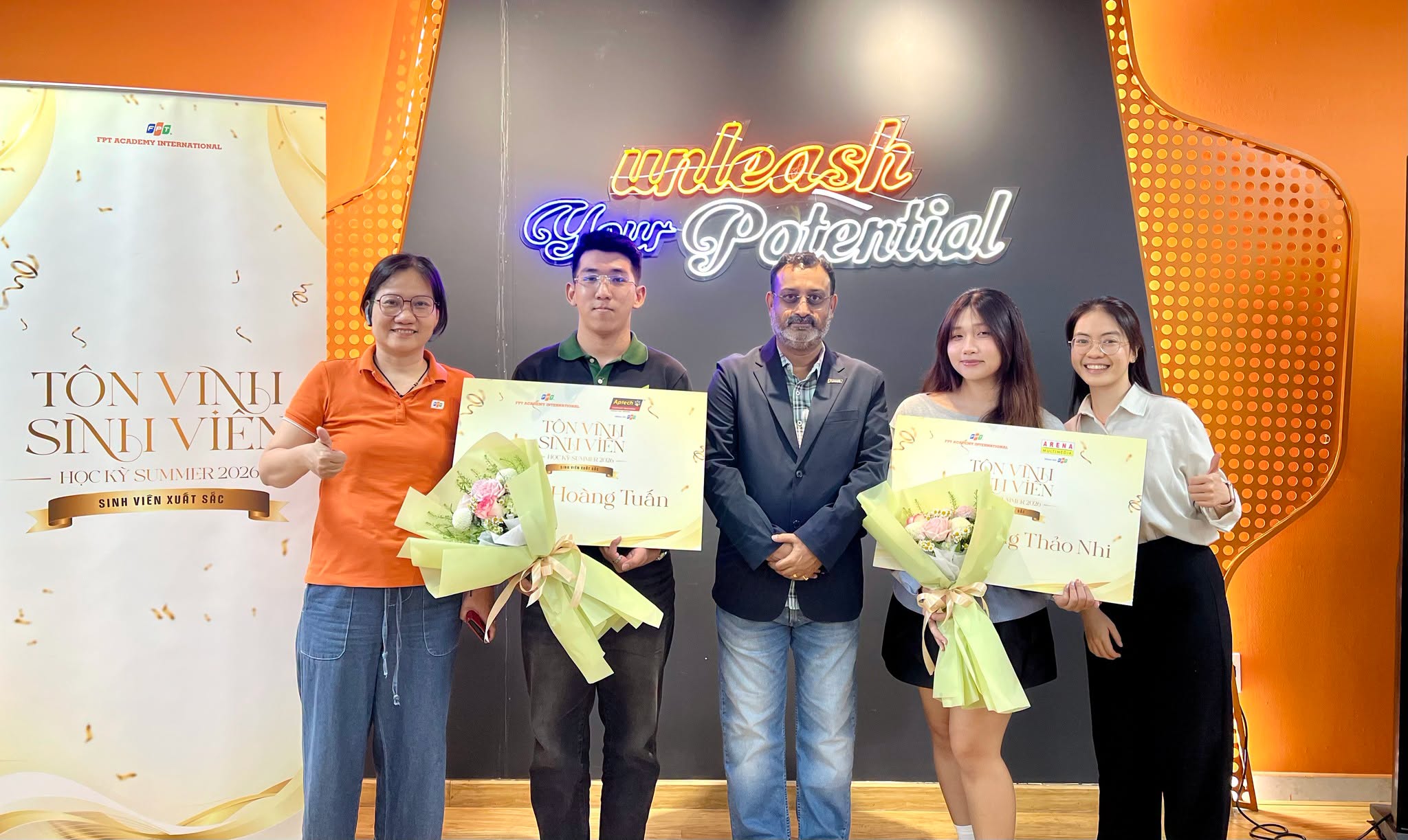 FAI tôn vinh sinh viên xuất sắc Summer 2026 cùng lãnh đạo Aptech Global 1 FAI tôn vinh sinh viên xuất sắc Summer 2026 cùng lãnh đạo Aptech Global